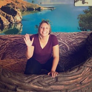 Meet your Posher, Deavan